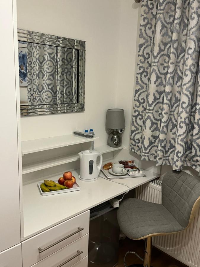 Tj Homes - Double Room With Single Bed - 3 Min To Tube Station - London Ruislip Exterior photo