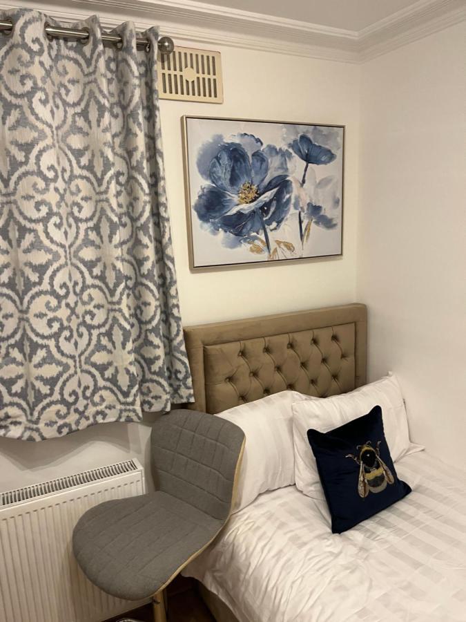 Tj Homes - Double Room With Single Bed - 3 Min To Tube Station - London Ruislip Exterior photo