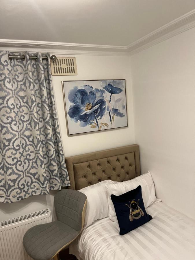 Tj Homes - Double Room With Single Bed - 3 Min To Tube Station - London Ruislip Exterior photo
